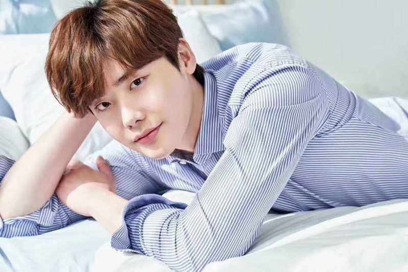 Keluar Dari YG Entertainment, Lee Jong Suk Dirikan Agensi Baru