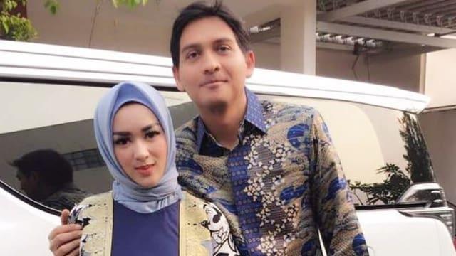 Digugat Cerai Lucky Hakim: Dari Hiara Cleopatra, Syahrini KW, Hingga Tiara Dewi