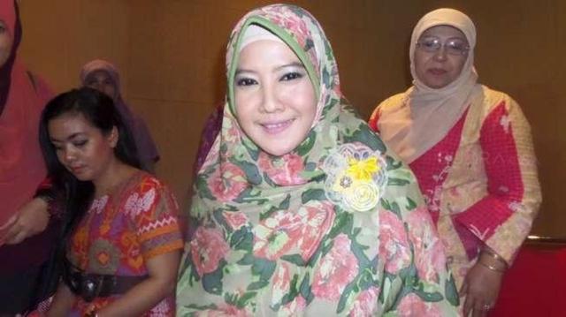 Peggy Melati Sukma Peluk Semua TKW Bermasalah di Qatar