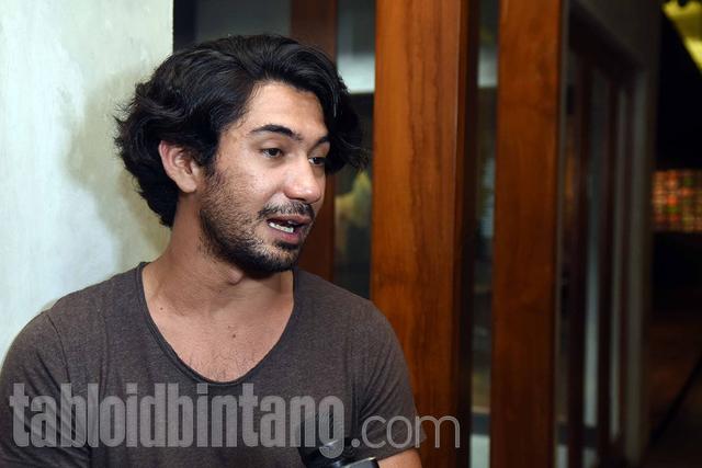 Alasan Reza Rahadian Tertarik Main Film Horor Gerbang Neraka