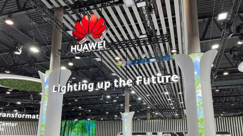 Sanksi AS Bikin Penjualan Huawei Merosot di Tahun 2021